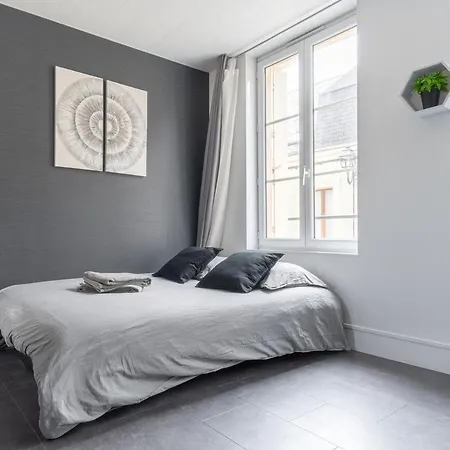 Petit - 100m Apartman